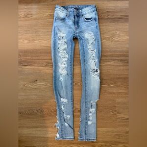 American Eagle distressed jeggings